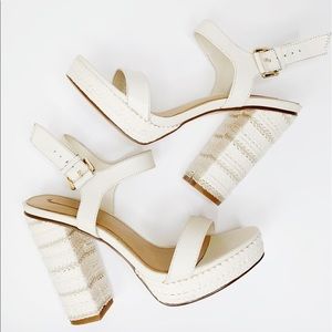 NWOT White Cream Aldo Joann Crochet Platform Heels